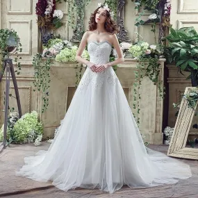 Elegant Sweetheart Wedding Dress with Brush Train