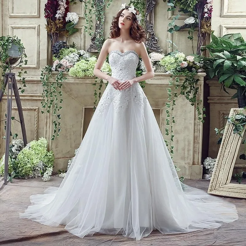 Elegant Sweetheart Wedding Dress with Brush Train